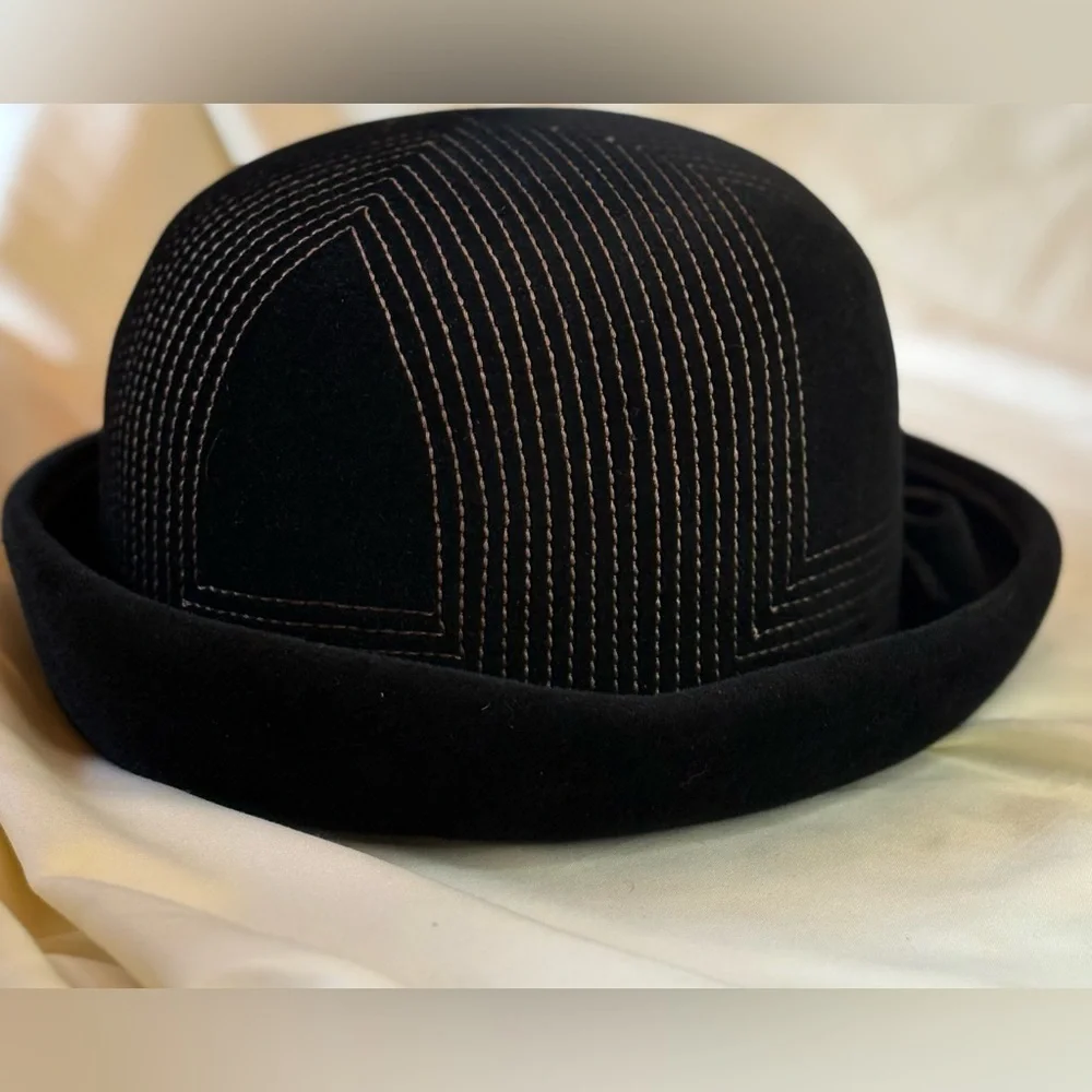 Anita Pineault Vintage Black Felt Bow Hat